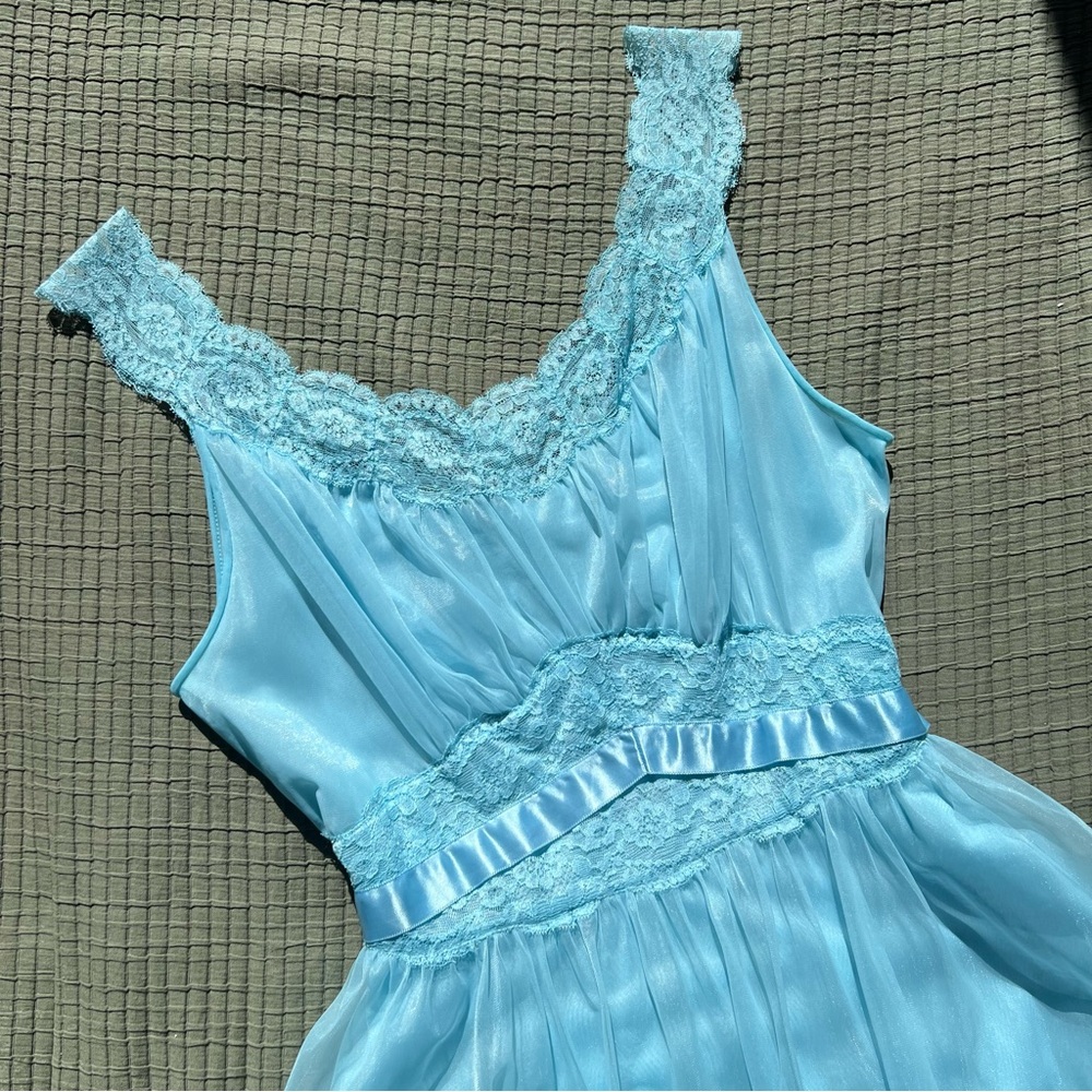 Vintage 1950s 60s Baby Blue Chiffon Lace Negligee Nightgown Slip Dress M